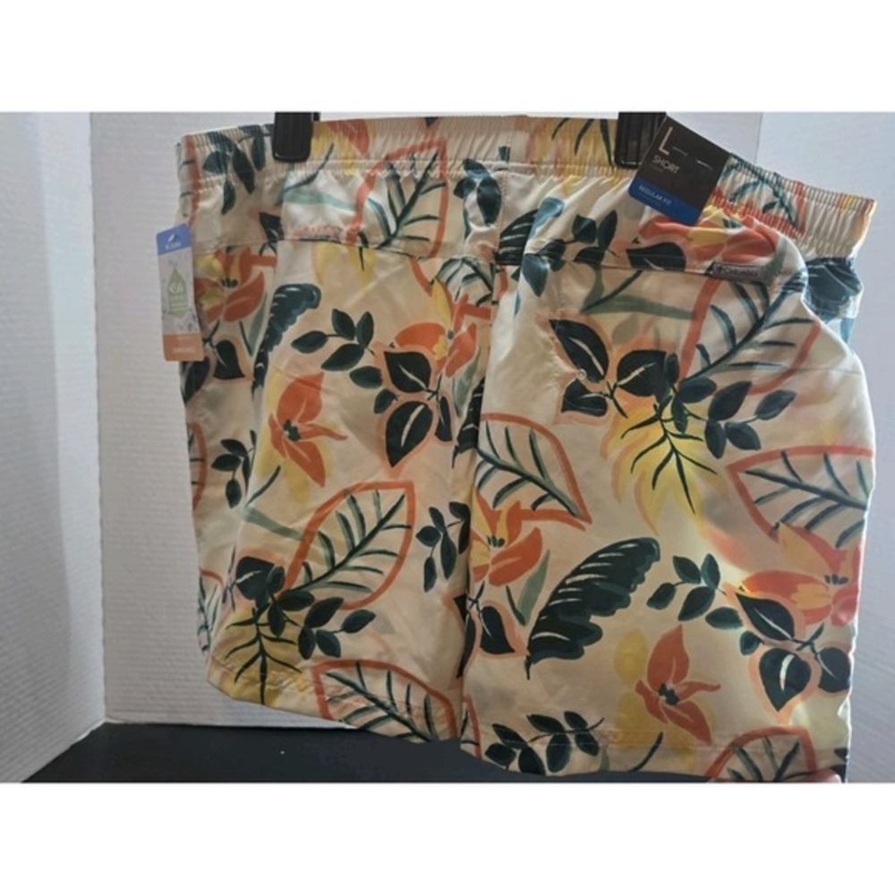 New womans COLUMBIA Sandy River IIl Printed‎ shorts Size Large
